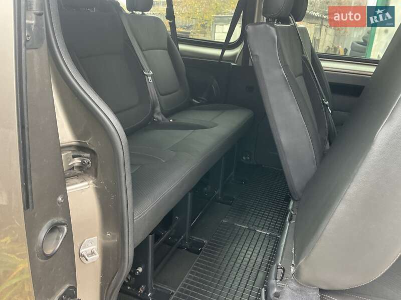 Минивэн Renault Trafic 2015 в Киеве