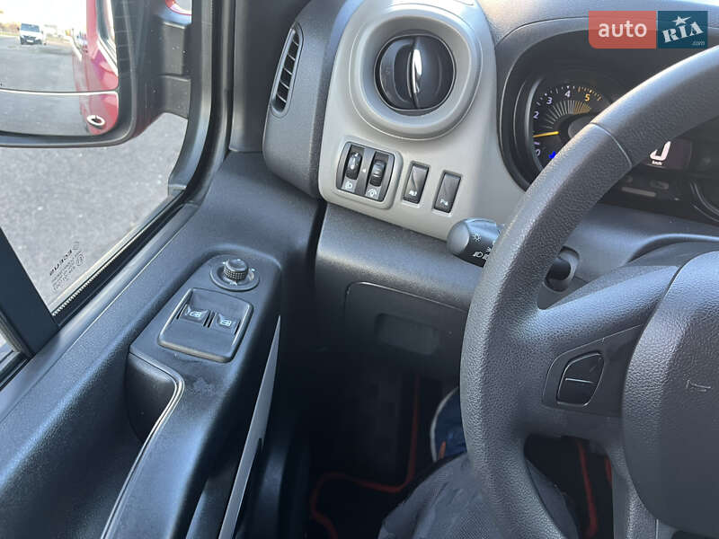 Грузопассажирский фургон Renault Trafic 2016 в Ковеле фото 35 Грузопассажирский фургон Renault Trafic 2016 в Ковеле