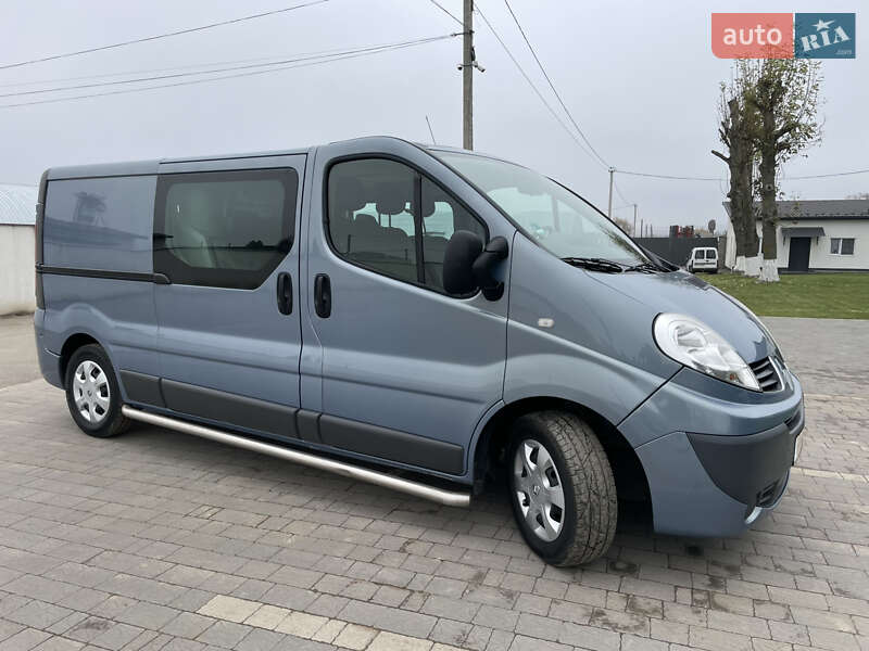 Минивэн Renault Trafic 2012 в Дубно