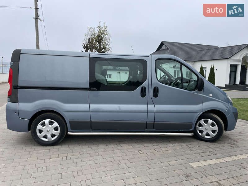 Минивэн Renault Trafic 2012 в Дубно