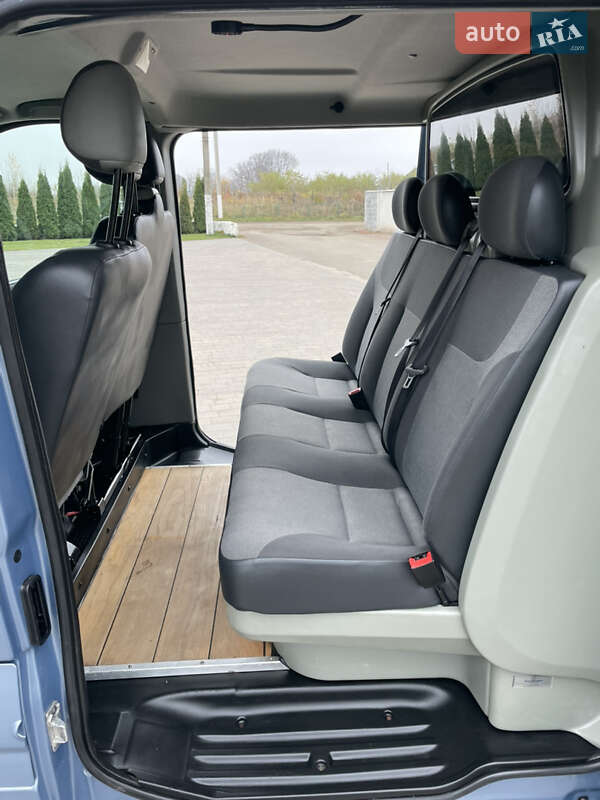 Минивэн Renault Trafic 2012 в Дубно