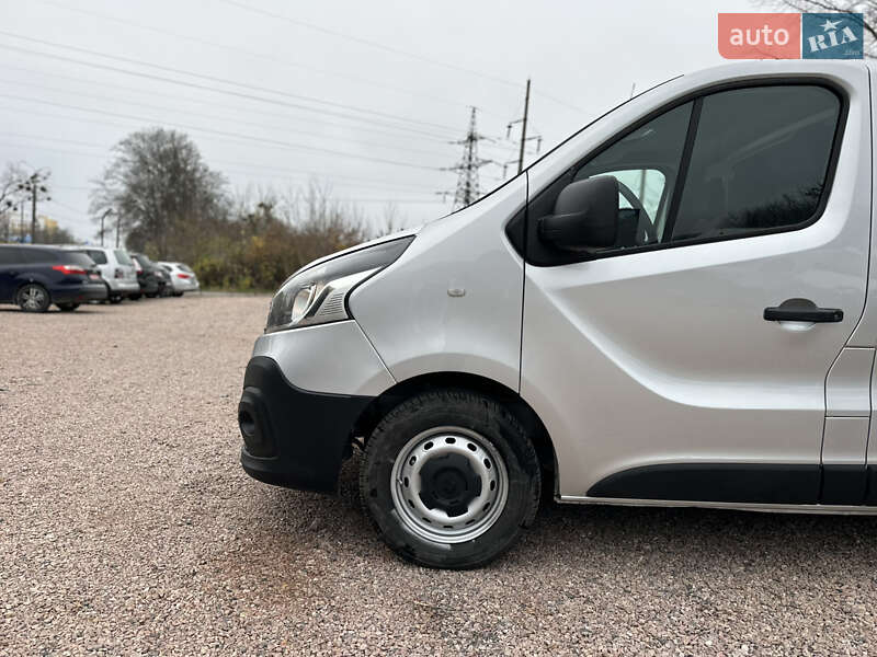 Вантажний фургон Renault Trafic 2021 в Рівному