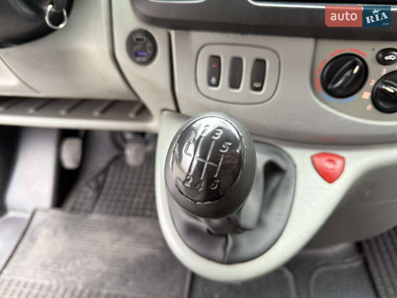 Минивэн Renault Trafic 2003 в Хмельницком фото 31 Минивэн Renault Trafic 2003 в Хмельницком