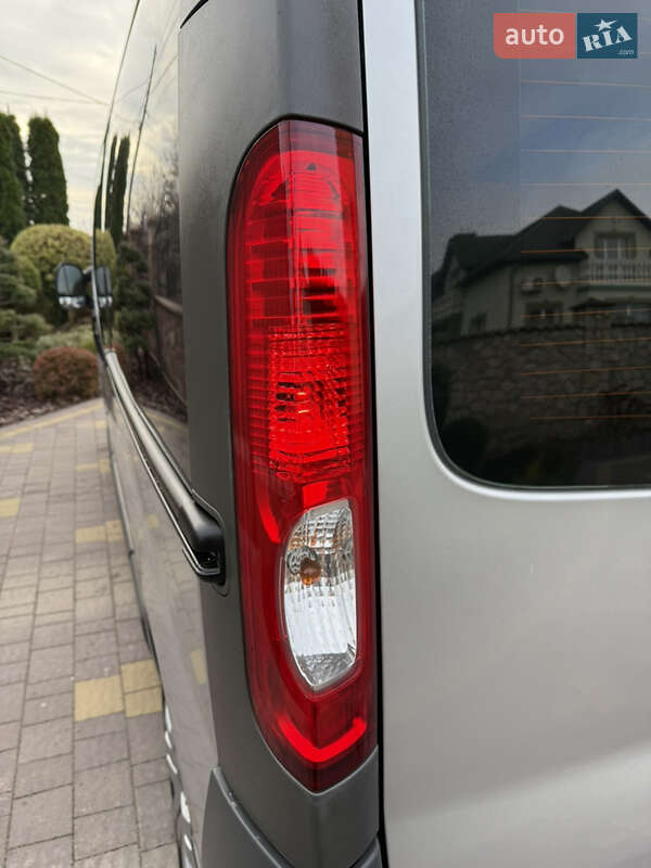 Минивэн Renault Trafic 2013 в Тернополе