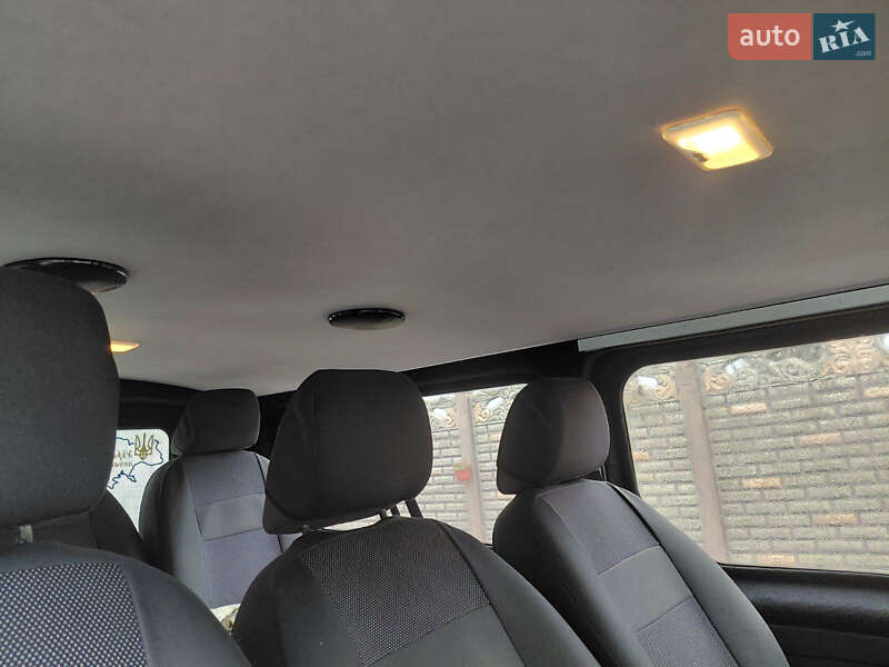 Минивэн Renault Trafic 2015 в Бродах фото 28 Минивэн Renault Trafic 2015 в Бродах