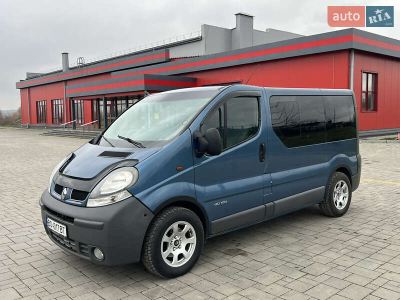 Мінівен Renault Trafic 2005 в Здолбуніві