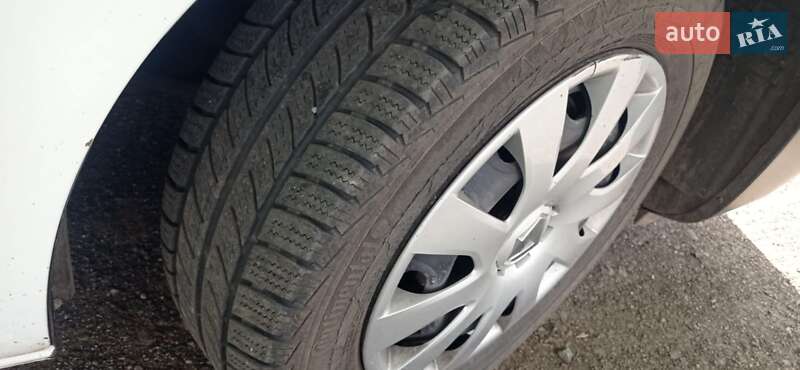 Мінівен Renault Trafic 2016 в Шполі фото 15 Мінівен Renault Trafic 2016 в Шполі