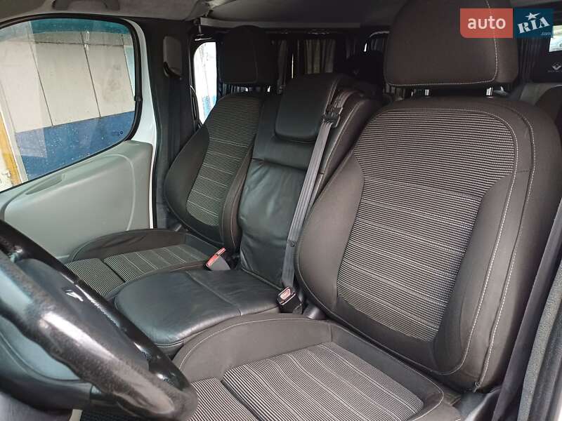 Минивэн Renault Trafic 2008 в Каменском