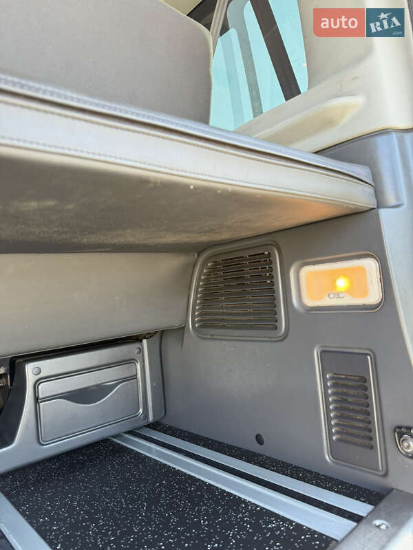 Минивэн Renault Trafic 2011 в Измаиле фото 48 Минивэн Renault Trafic 2011 в Измаиле