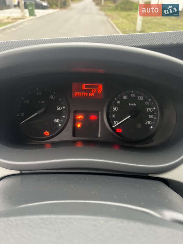 Грузопассажирский фургон Renault Trafic 2013 в Черкассах