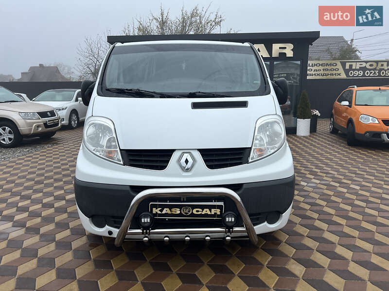 Минивэн Renault Trafic 2014 в Знаменке фото 5 Минивэн Renault Trafic 2014 в Знаменке