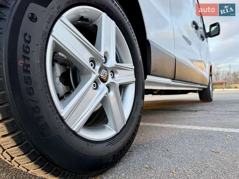 Грузовой фургон Renault Trafic 2024 в Киеве фото 24 Грузовой фургон Renault Trafic 2024 в Киеве