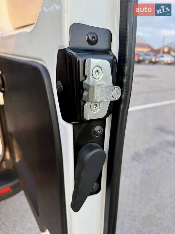 Грузовой фургон Renault Trafic 2024 в Киеве фото 49 Грузовой фургон Renault Trafic 2024 в Киеве