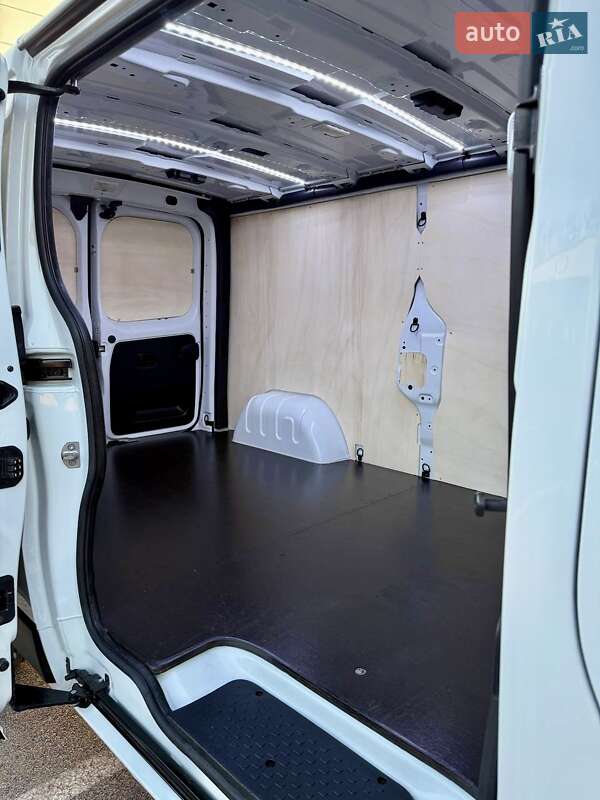 Грузовой фургон Renault Trafic 2024 в Киеве фото 53 Грузовой фургон Renault Trafic 2024 в Киеве