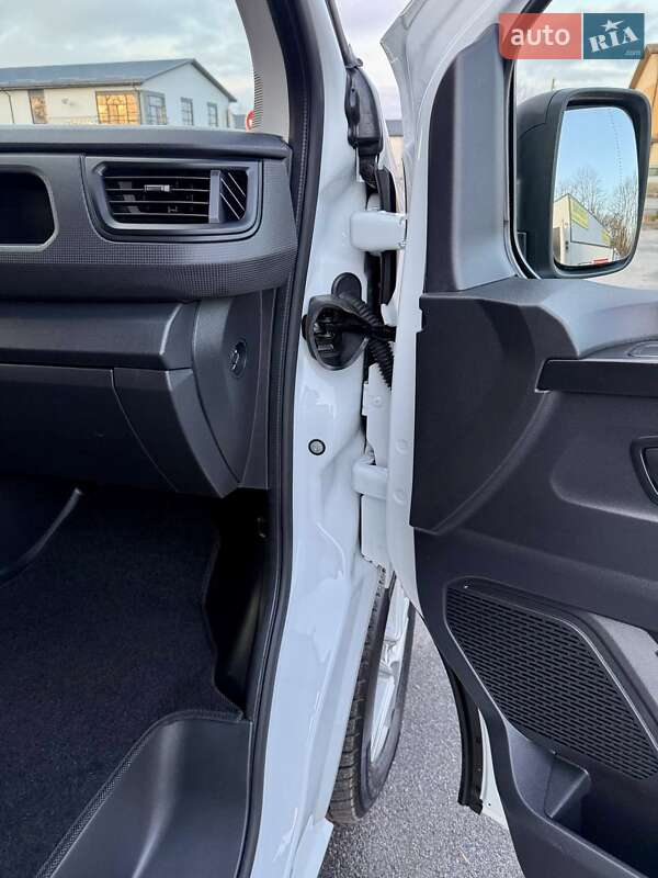 Грузовой фургон Renault Trafic 2024 в Киеве фото 62 Грузовой фургон Renault Trafic 2024 в Киеве