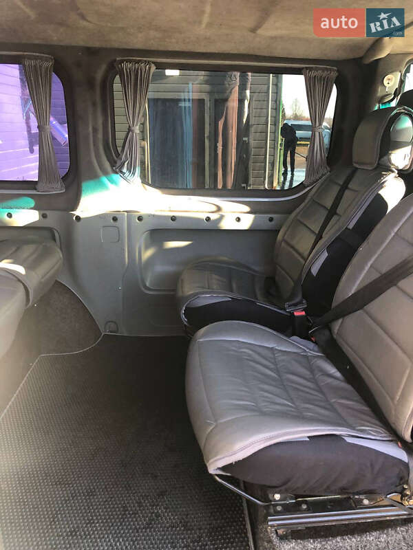 Минивэн Renault Trafic 2003 в Косове фото 3 Минивэн Renault Trafic 2003 в Косове