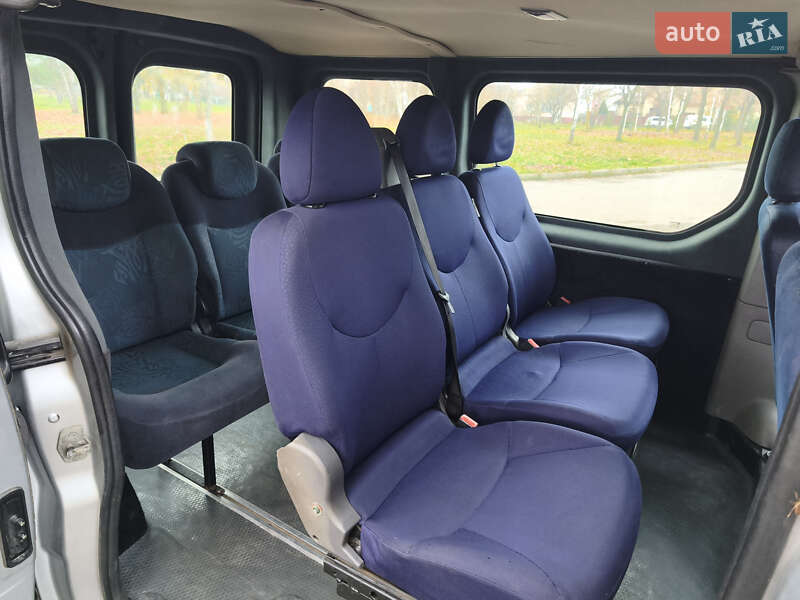 Минивэн Renault Trafic 2006 в Ровно