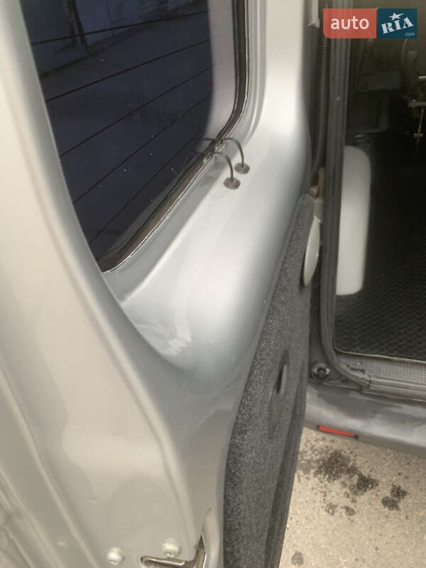 Минивэн Renault Trafic 2005 в Харькове фото 16 Минивэн Renault Trafic 2005 в Харькове