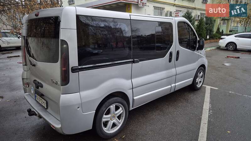 Минивэн Renault Trafic 2004 в Харькове
