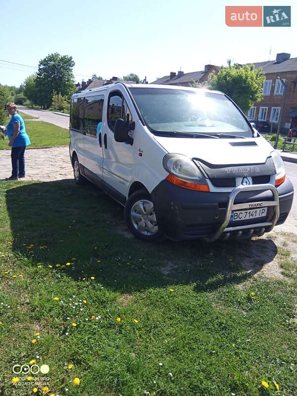 Грузопассажирский фургон Renault Trafic 2004 в Львове фото 3 Грузопассажирский фургон Renault Trafic 2004 в Львове