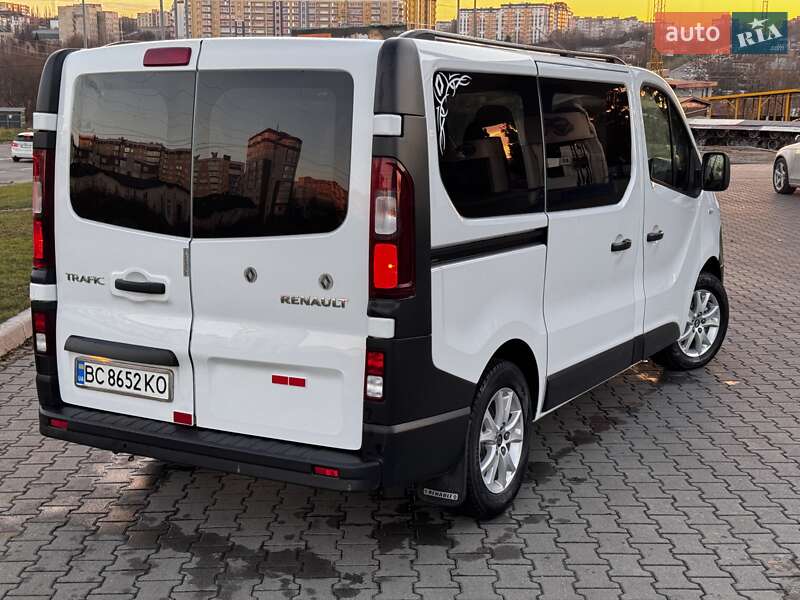 Минивэн Renault Trafic 2016 в Хмельницком