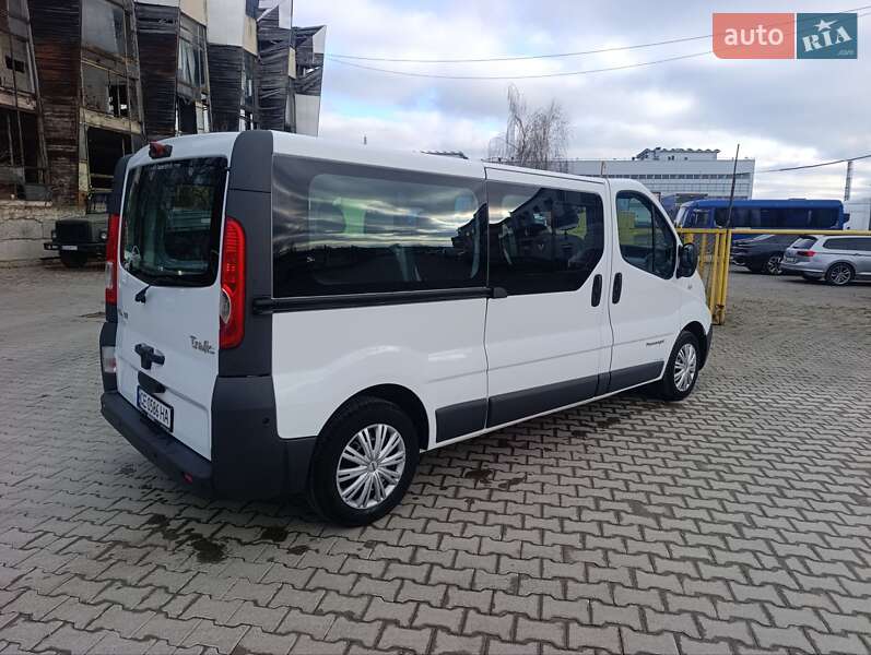 Минивэн Renault Trafic 2010 в Черновцах