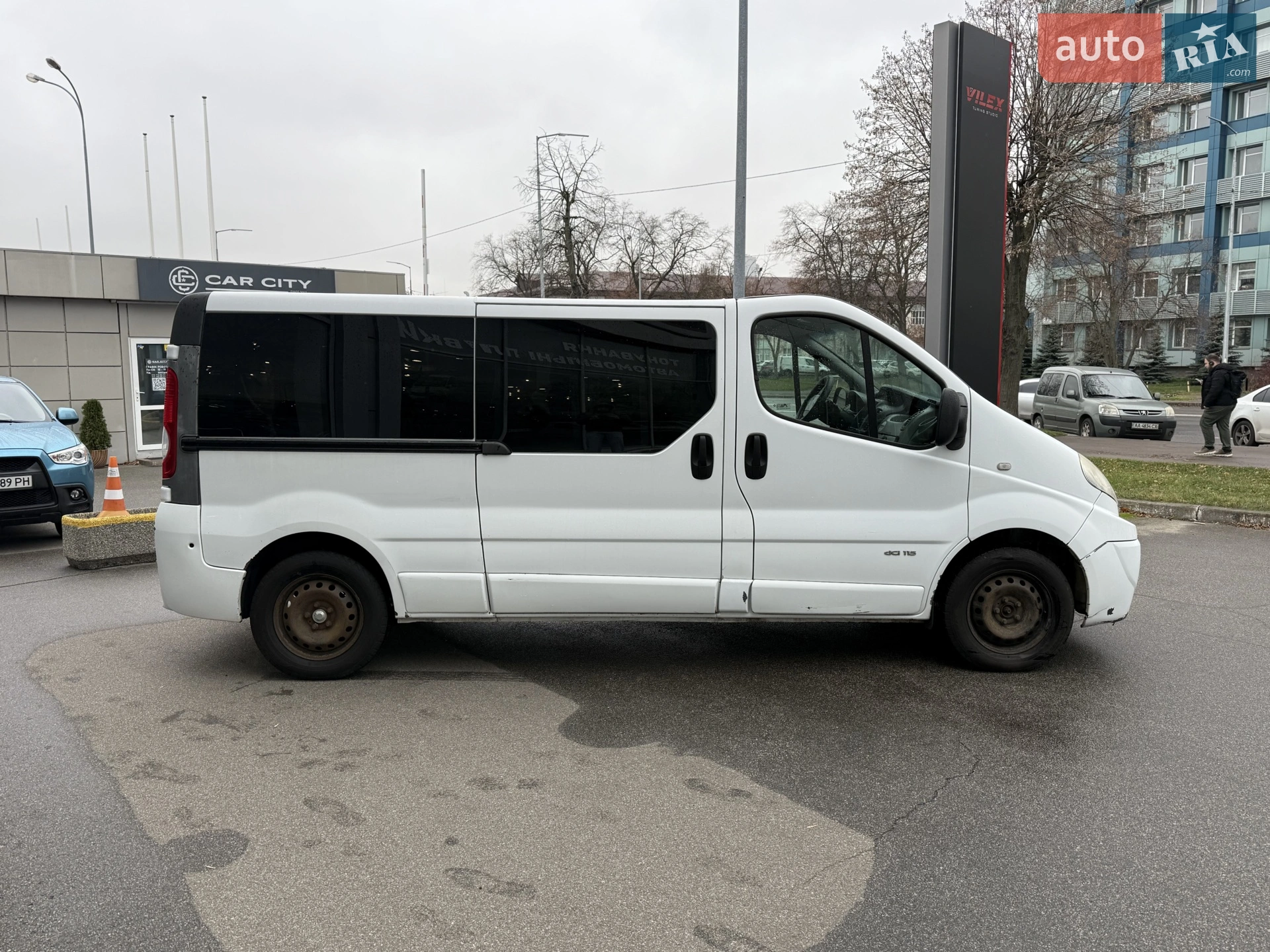 2011 Renault Trafic - мініатюра 8