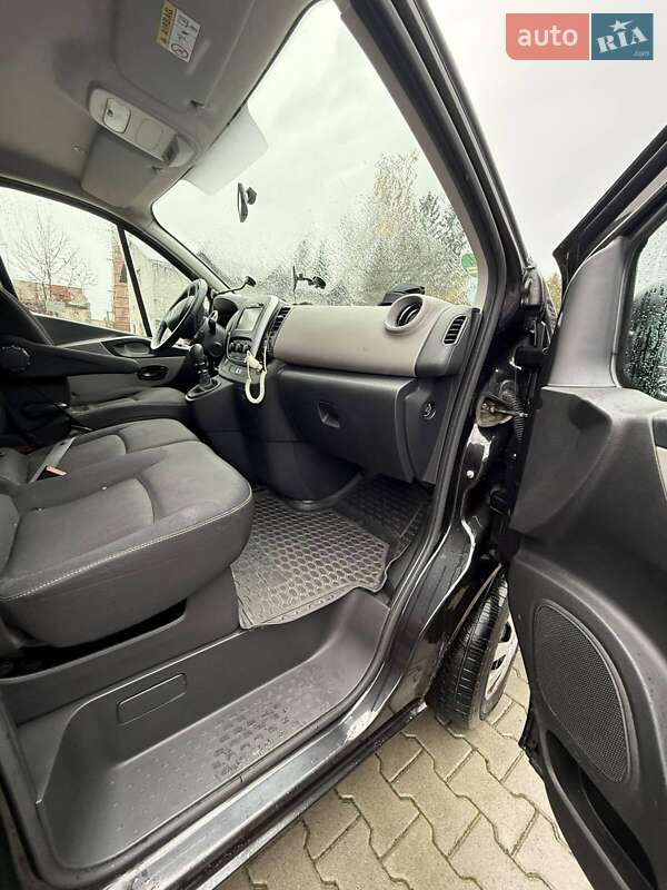 Минивэн Renault Trafic 2018 в Львове фото 4 Минивэн Renault Trafic 2018 в Львове