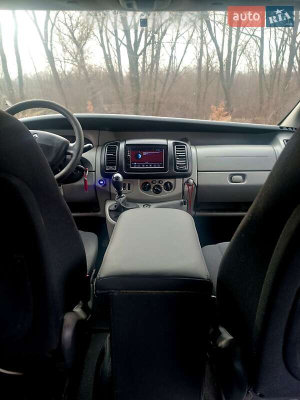 Минивэн Renault Trafic 2007 в Харькове фото 13 Минивэн Renault Trafic 2007 в Харькове
