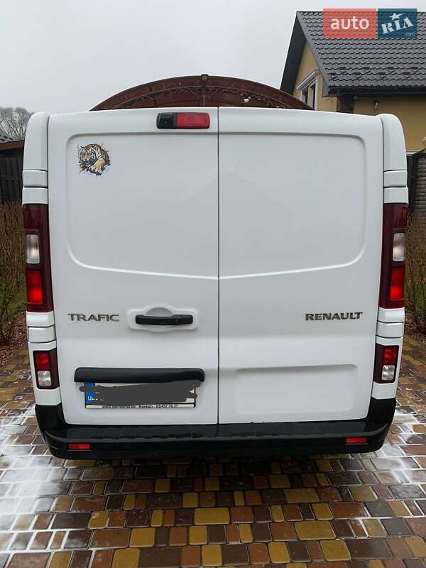 Другие грузовики Renault Trafic 2017 в Гостомеле