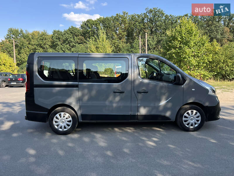 Минивэн Renault Trafic 2016 в Киеве фото 4 Минивэн Renault Trafic 2016 в Киеве