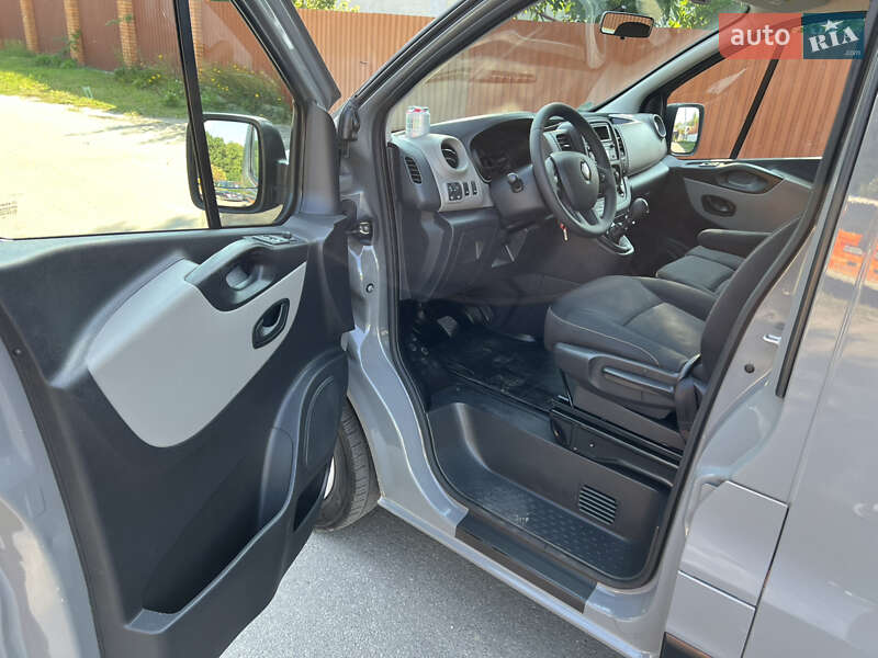 Минивэн Renault Trafic 2016 в Киеве фото 9 Минивэн Renault Trafic 2016 в Киеве