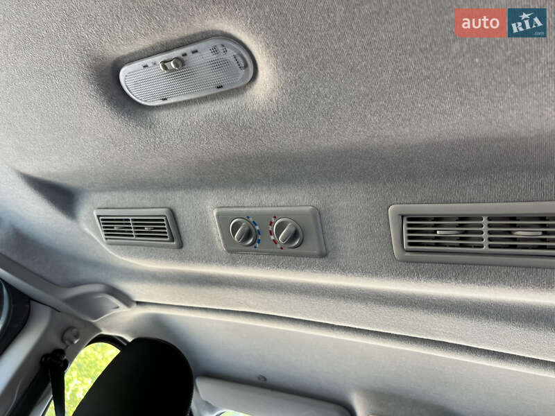 Минивэн Renault Trafic 2016 в Киеве фото 19 Минивэн Renault Trafic 2016 в Киеве