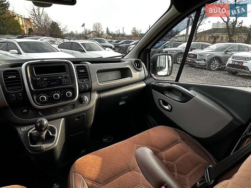 Грузопассажирский фургон Renault Trafic 2019 в Харькове