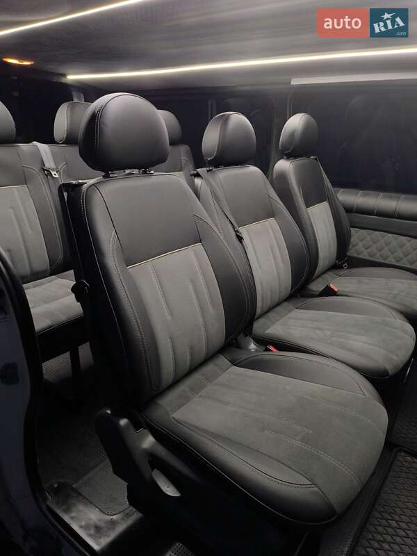 Минивэн Renault Trafic 2016 в Городке