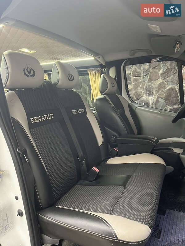 Минивэн Renault Trafic 2010 в Ворохте