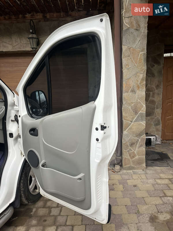 Минивэн Renault Trafic 2010 в Ворохте
