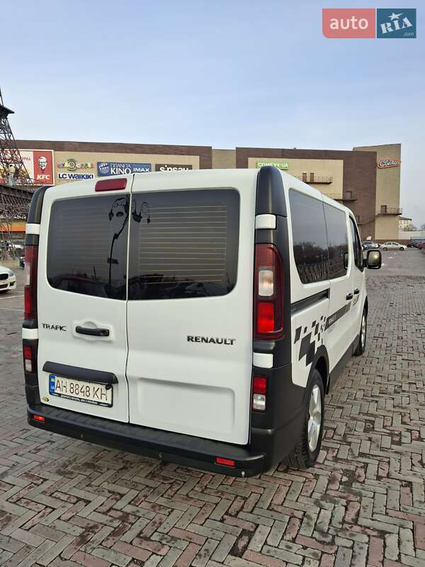 Минивэн Renault Trafic 2015 в Харькове