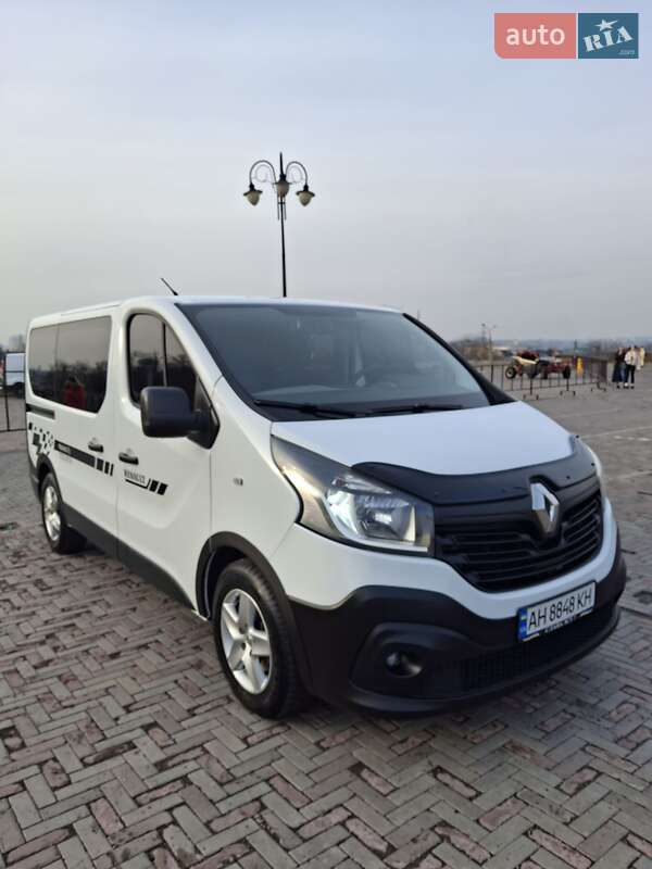 Минивэн Renault Trafic 2015 в Харькове