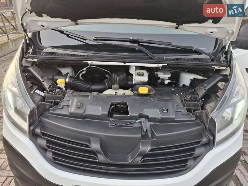 Минивэн Renault Trafic 2015 в Харькове