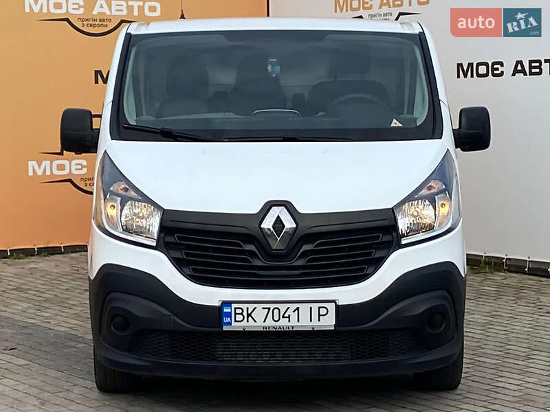 Вантажний фургон Renault Trafic 2018 в Рівному