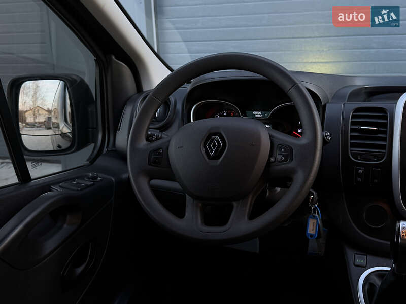 Минивэн Renault Trafic 2021 в Дубно