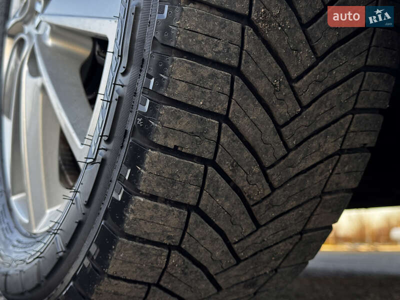 Грузовой фургон Renault Trafic 2016 в Радивилове