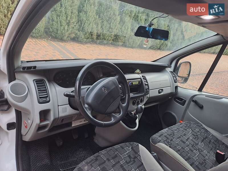 Минивэн Renault Trafic 2004 в Южноукраинске фото 13 Минивэн Renault Trafic 2004 в Южноукраинске