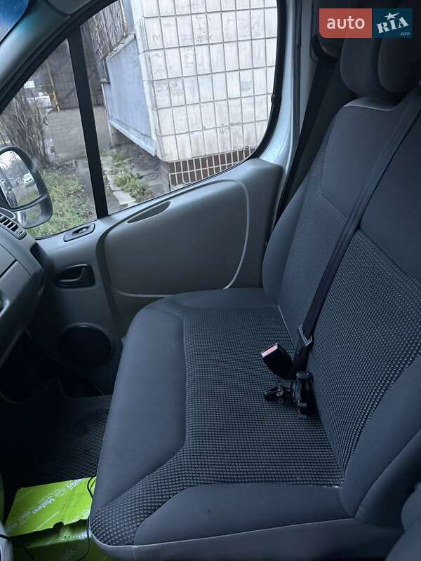 Вантажний фургон Renault Trafic 2013 в Києві