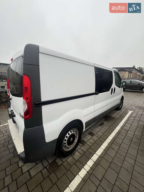 Минивэн Renault Trafic 2013 в Ровно