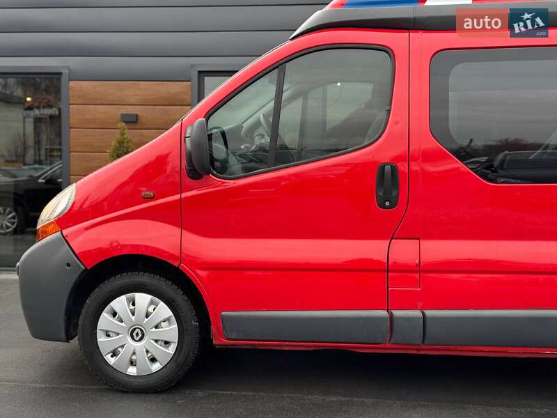 Минивэн Renault Trafic 2006 в Ровно