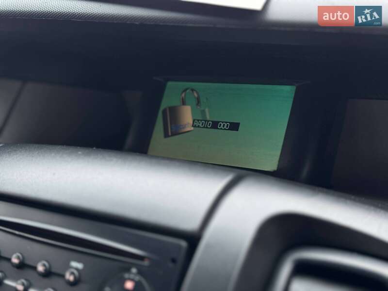 Минивэн Renault Trafic 2006 в Ровно