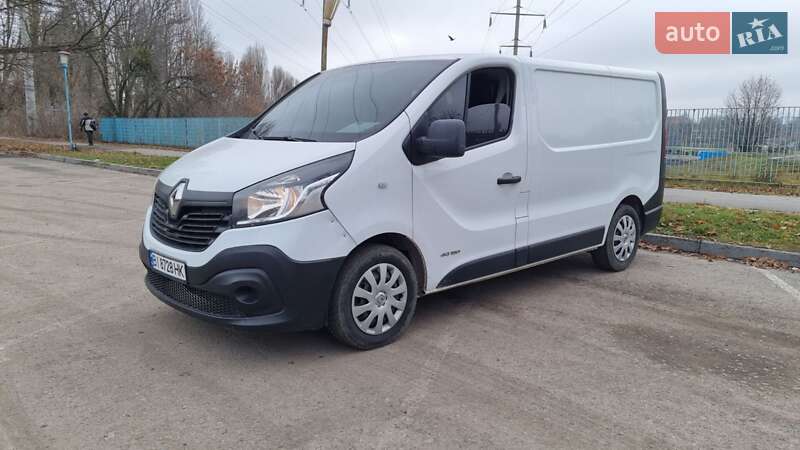 Грузовой фургон Renault Trafic 2015 в Полтаве