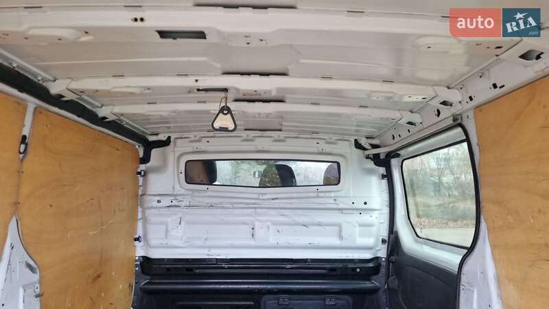 Грузовой фургон Renault Trafic 2015 в Полтаве